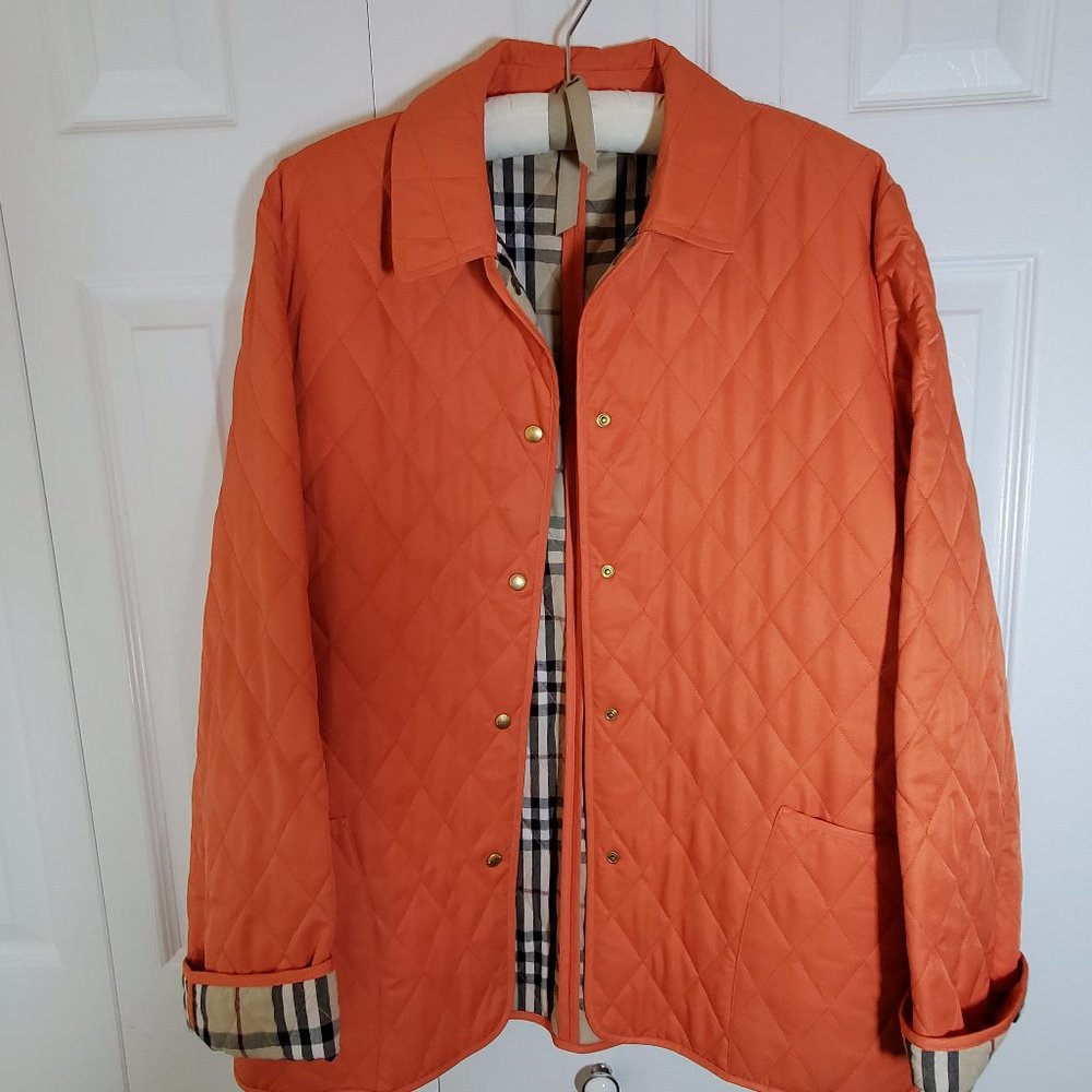 Burberry Quilted Jacket in Medium Orange Size Medium